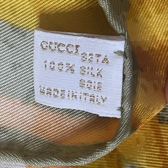 Gucci Square Silk Scarf with Logo floral & equestrian Designs Vintage 90 CM - Picture 4 of 10